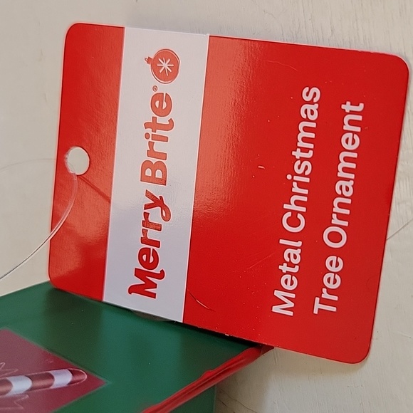 STAR/SANTA MAIL BOX AND STAR ORNAMENTS, PAINTED METAL 🎄 - Picture 3 of 5